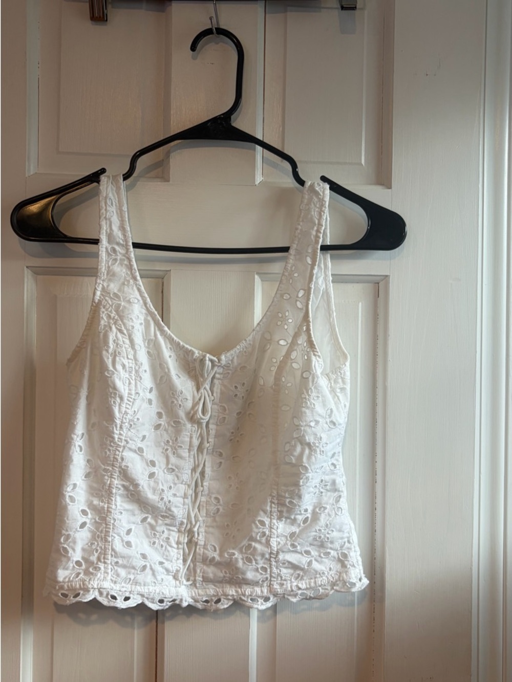 Abercrombie & Fitch White Eyelet Lace Camisole with Front Tie